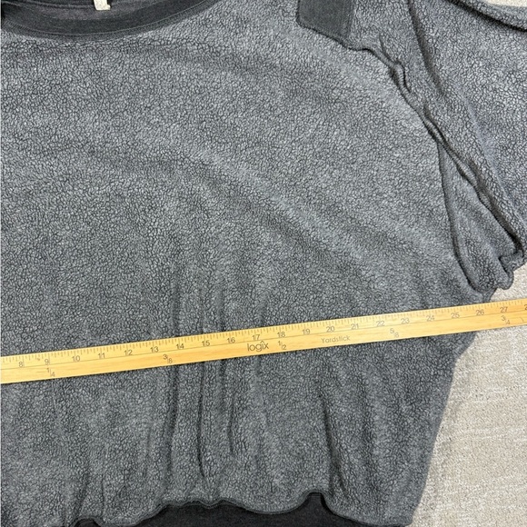 Free People Movement Gray Kelly Crew Neck Cozy Textured Sweatshirt Size Small - Picture 3 of 7